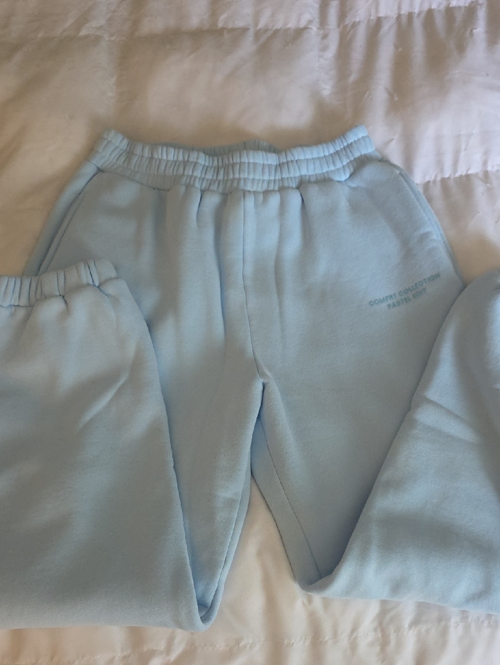 Women's Pastel Light Blue Fleece Joggers with Elastic Waist Never Worn COMFRT